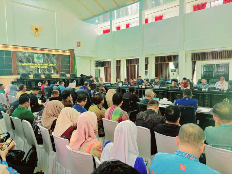 Bappeda Kabupaten Konawe Hadiri Rapat Konsultasi dan Pembahasan Rancangan KUA-PPAS Tahun Anggaran 2027 Bersama DPRD